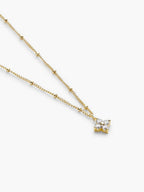 Claire Flower Necklace