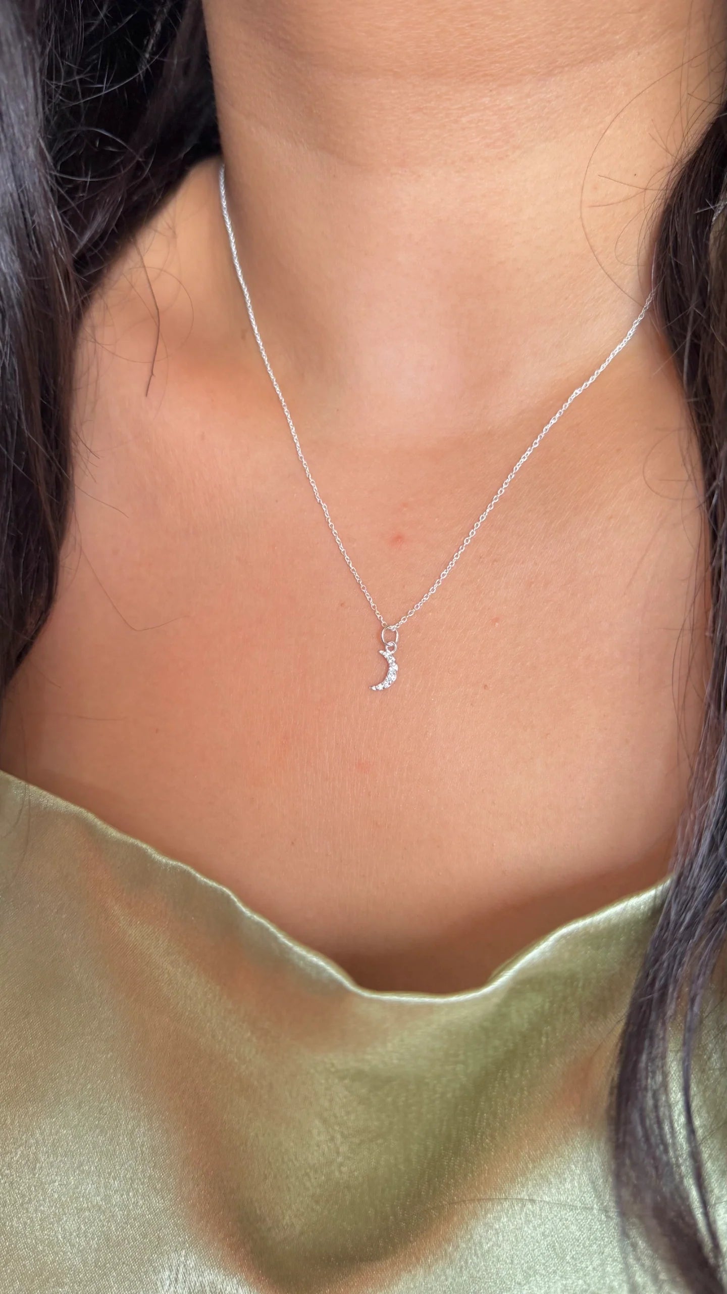 Minimal Crescent Necklace